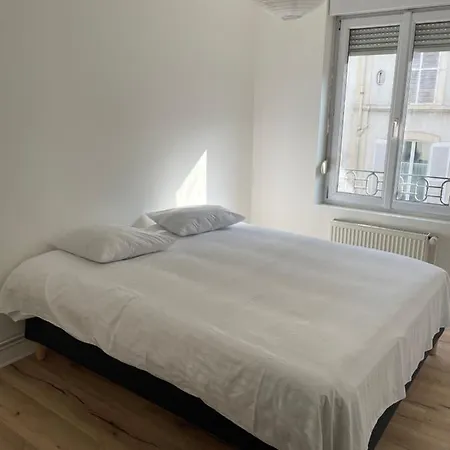 Apartment Beau 3 Pieces Secteur Prise Reims